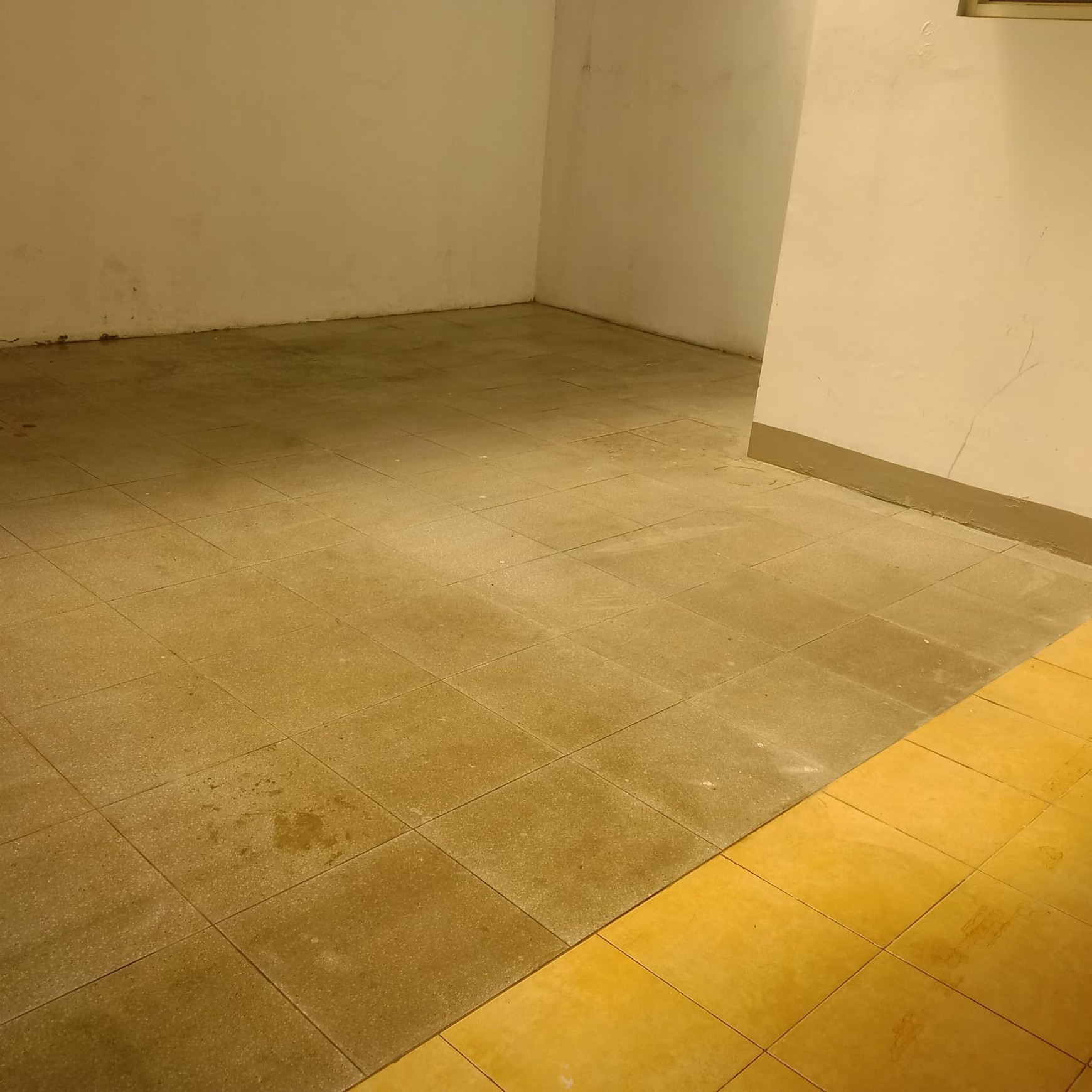 Flash Sale. Rumah bagus Residence One, Serpong