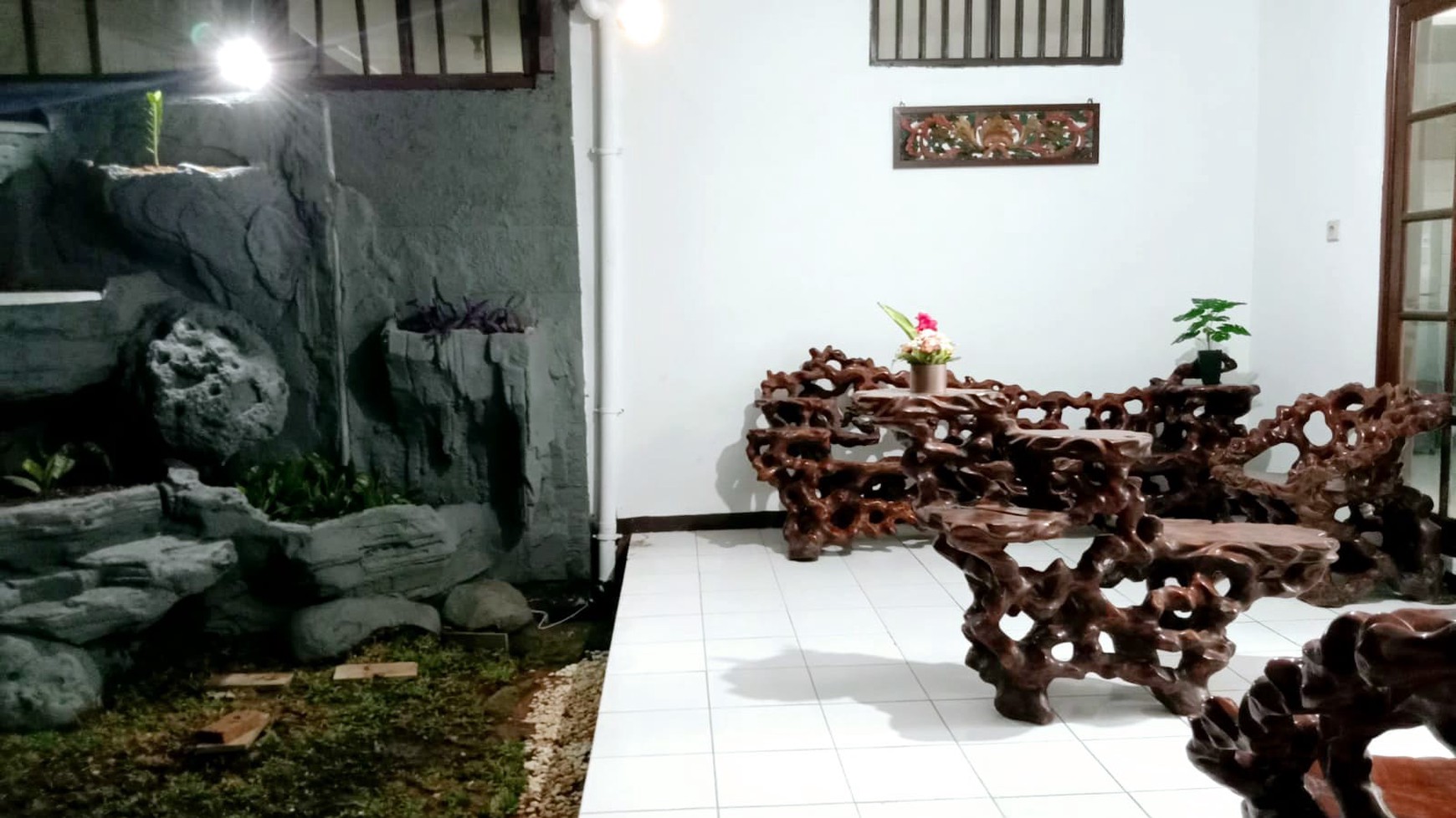 Rumah Cluster Pinggir Jalan Raya Strategis Dekat Ke Stasiun Kereta Api