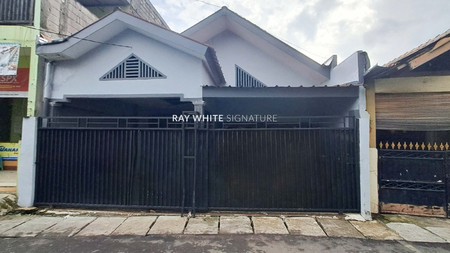Dijual Rumah Lama Cocok Untuk Hunian dan Kost di Jl Palimanan, Setia Budi