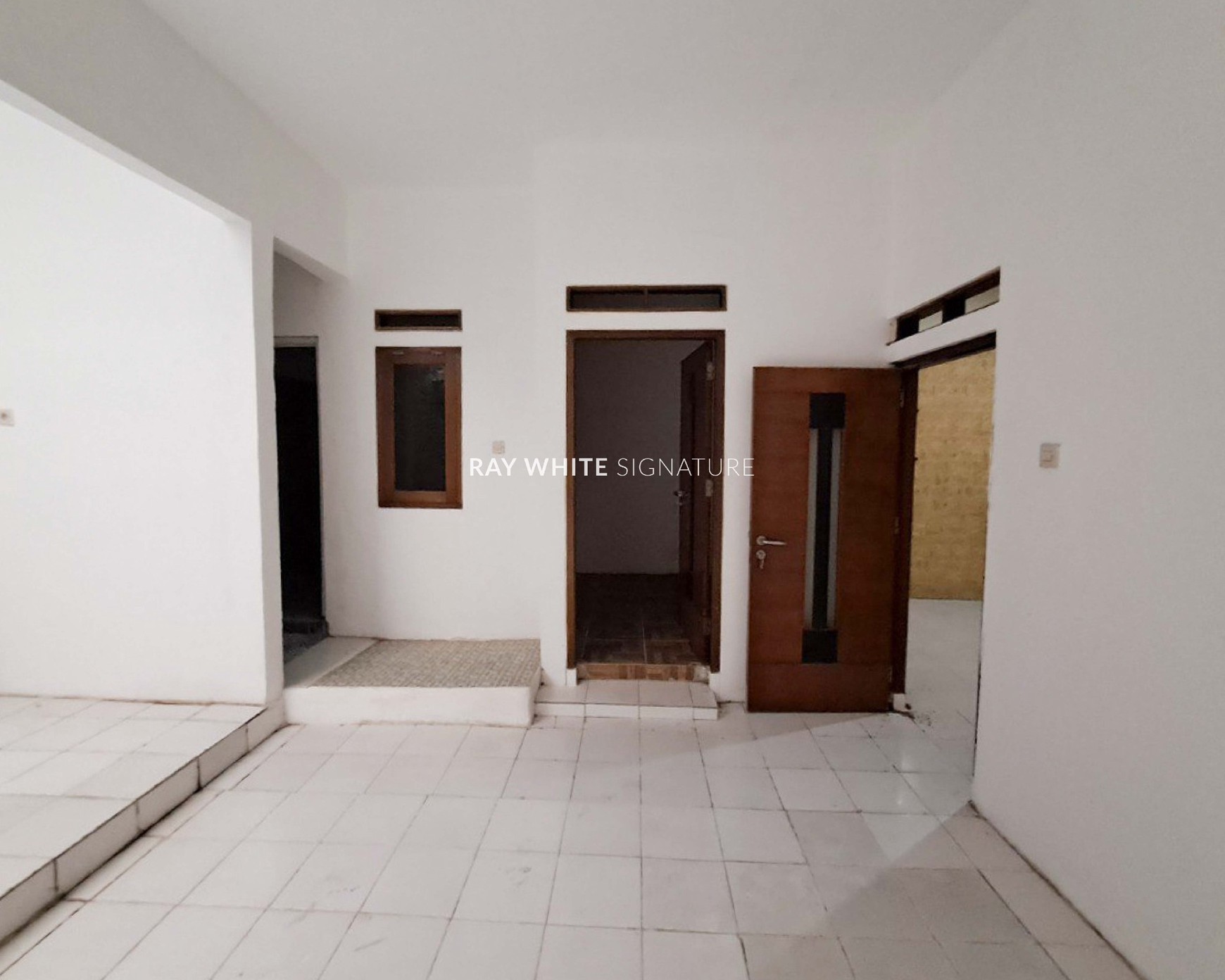 Dijual Rumah Lama Cocok Untuk Hunian dan Kost di Jl Palimanan, Setia Budi