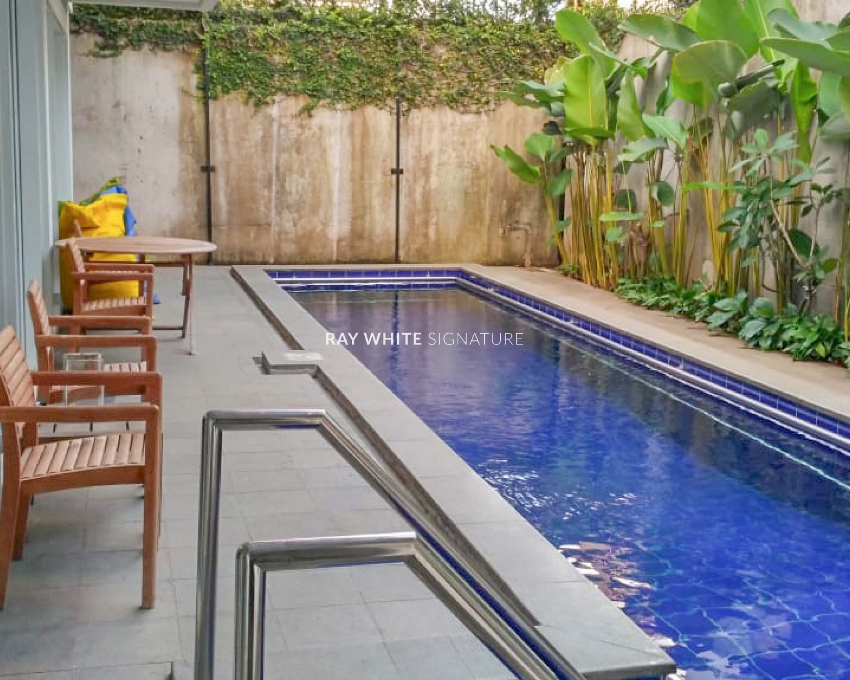 Rumah Mewah 3 Lantai di Jl Puri Mutiara VII Cipete