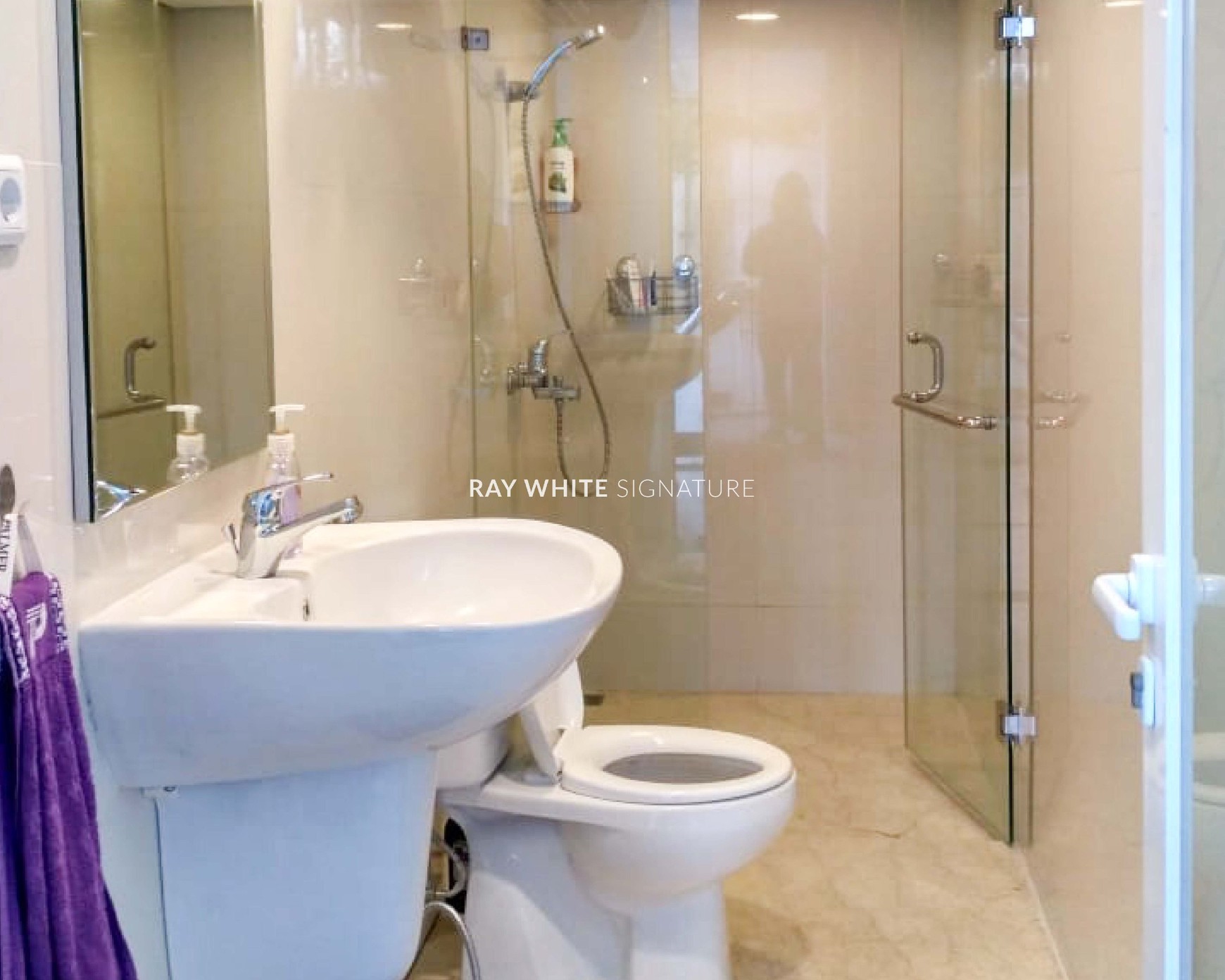 Rumah Mewah 3 Lantai di Jl Puri Mutiara VII Cipete