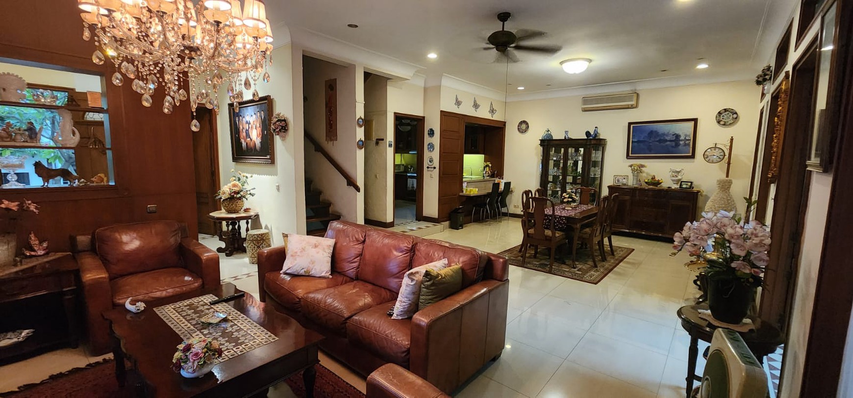 Rumah Bagus Di Kawasan Elite Pondok Indah Jakarta Selatan