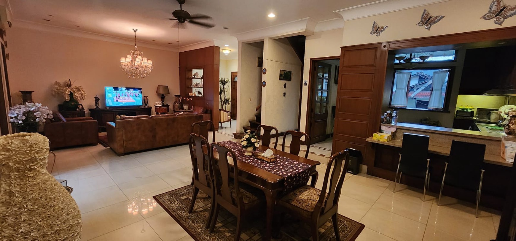 Rumah Bagus Di Kawasan Elite Pondok Indah Jakarta Selatan