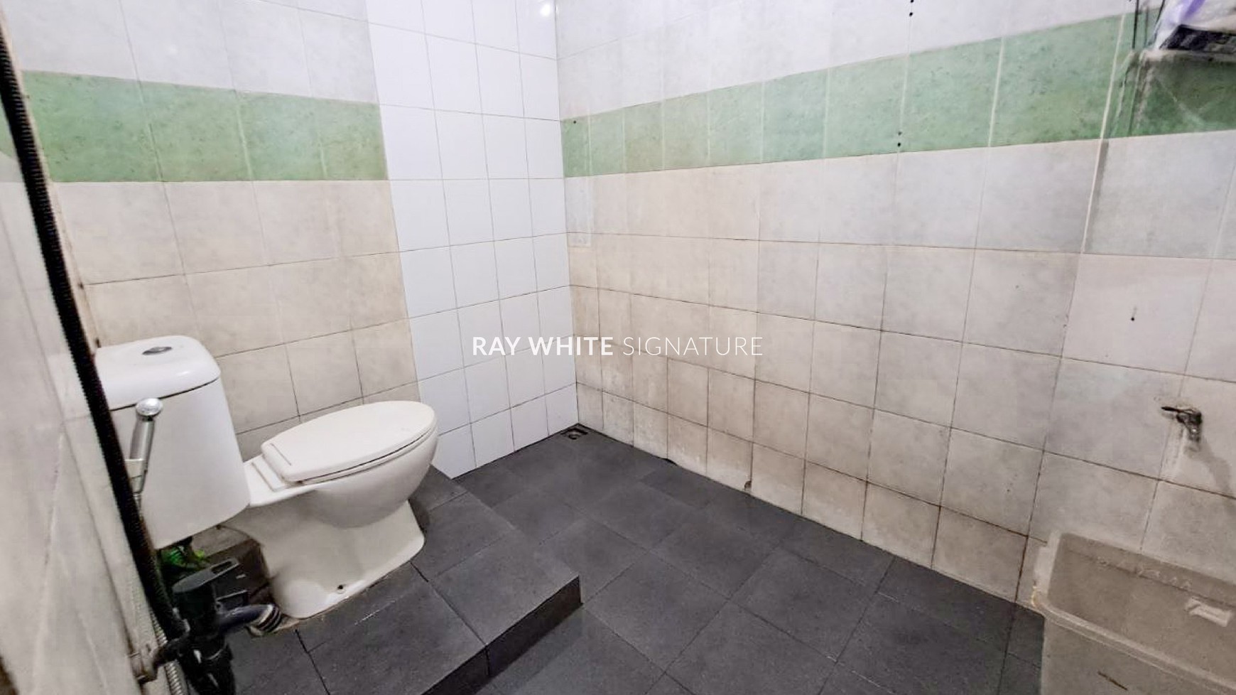 Dijual Rumah 2 Lantai di Jl Mampang Prapatan IV