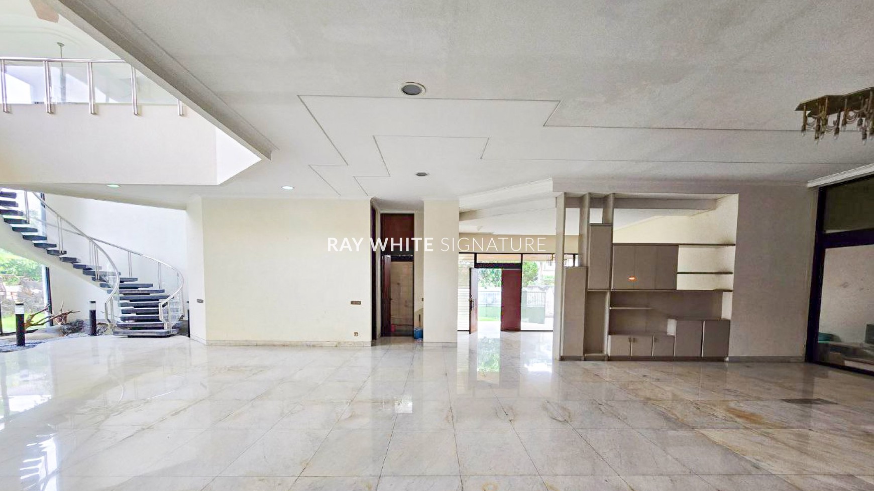 Dijual Rumah Tua di Jl Ametis Permata Hijau