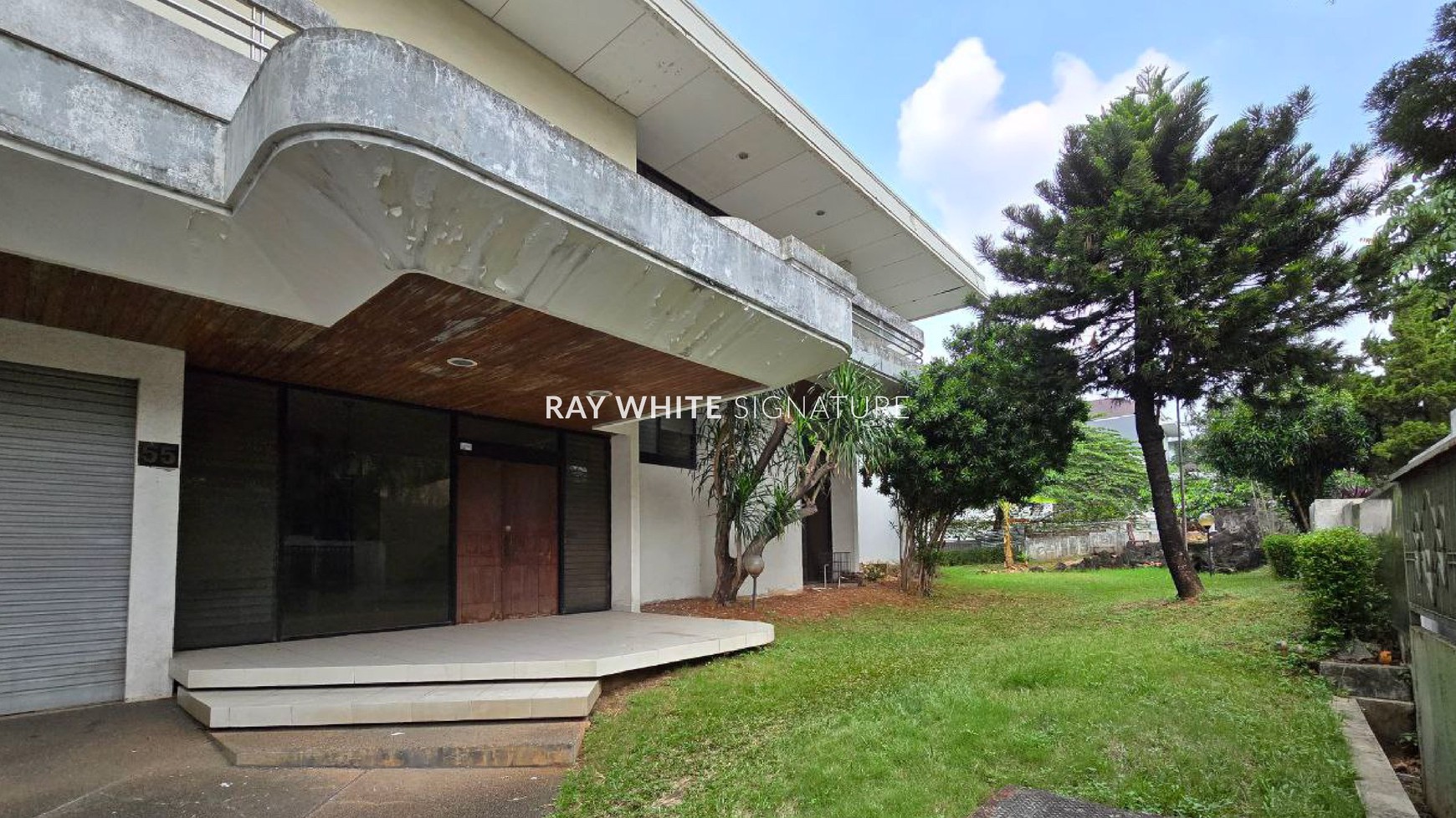 Dijual Rumah Tua di Jl Ametis Permata Hijau