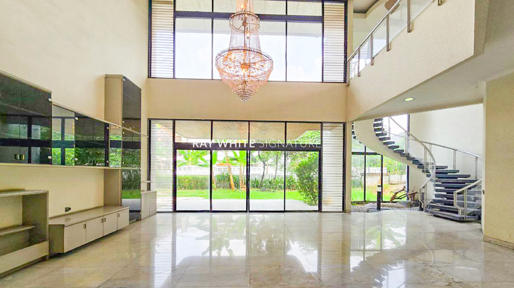 Dijual Rumah Tua di Jl Ametis Permata Hijau
