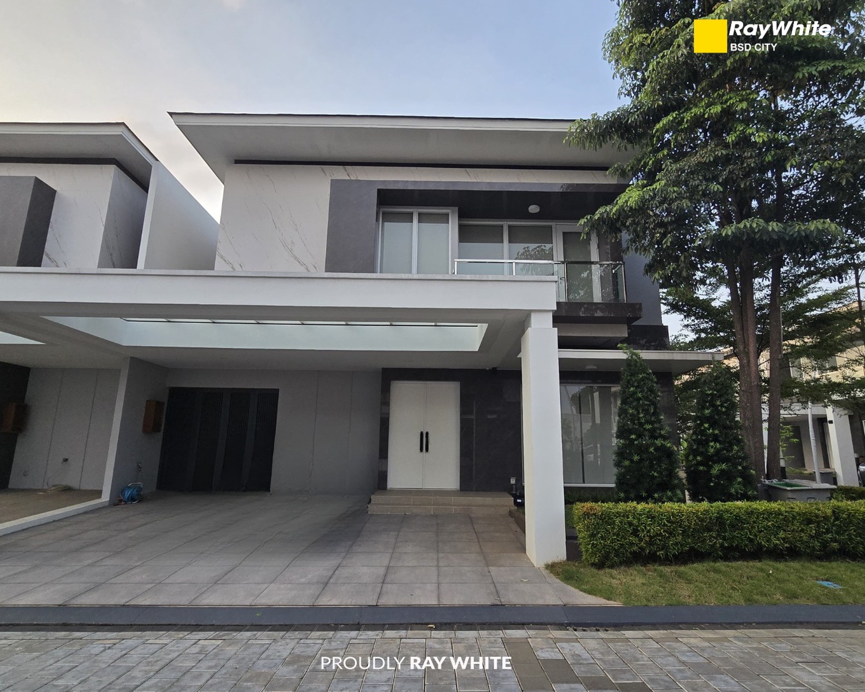 RUMAH MEWAH MEMPESONA DI PASADENA GRAND RESIDENCE GADING SERPONG