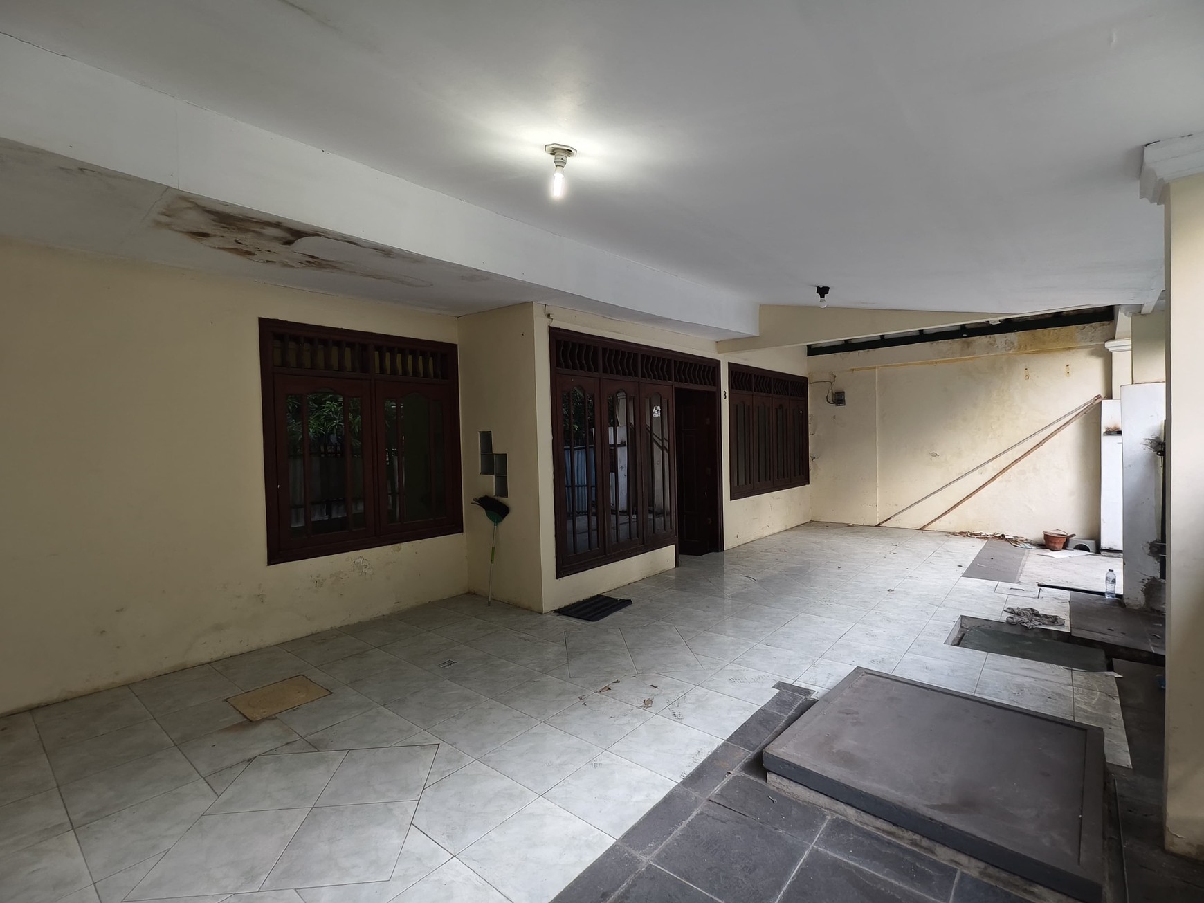 Rumah Strategis di Rungkut, Surabaya Peluang Investasi dengan Akses Mudah ke Fasilitas Utama