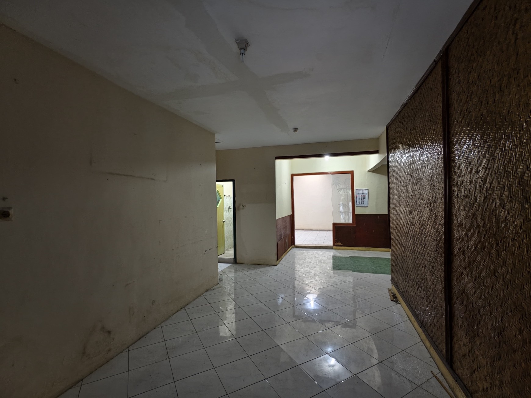 Rumah Strategis di Rungkut, Surabaya Peluang Investasi dengan Akses Mudah ke Fasilitas Utama