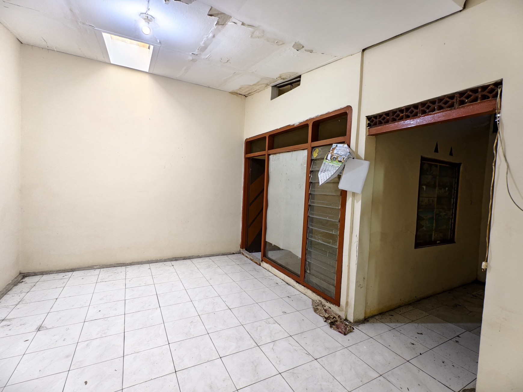 Jual Cepat Rumah Rungkut Surabaya, Akses Mudah ke Jalan Raya & Bandara