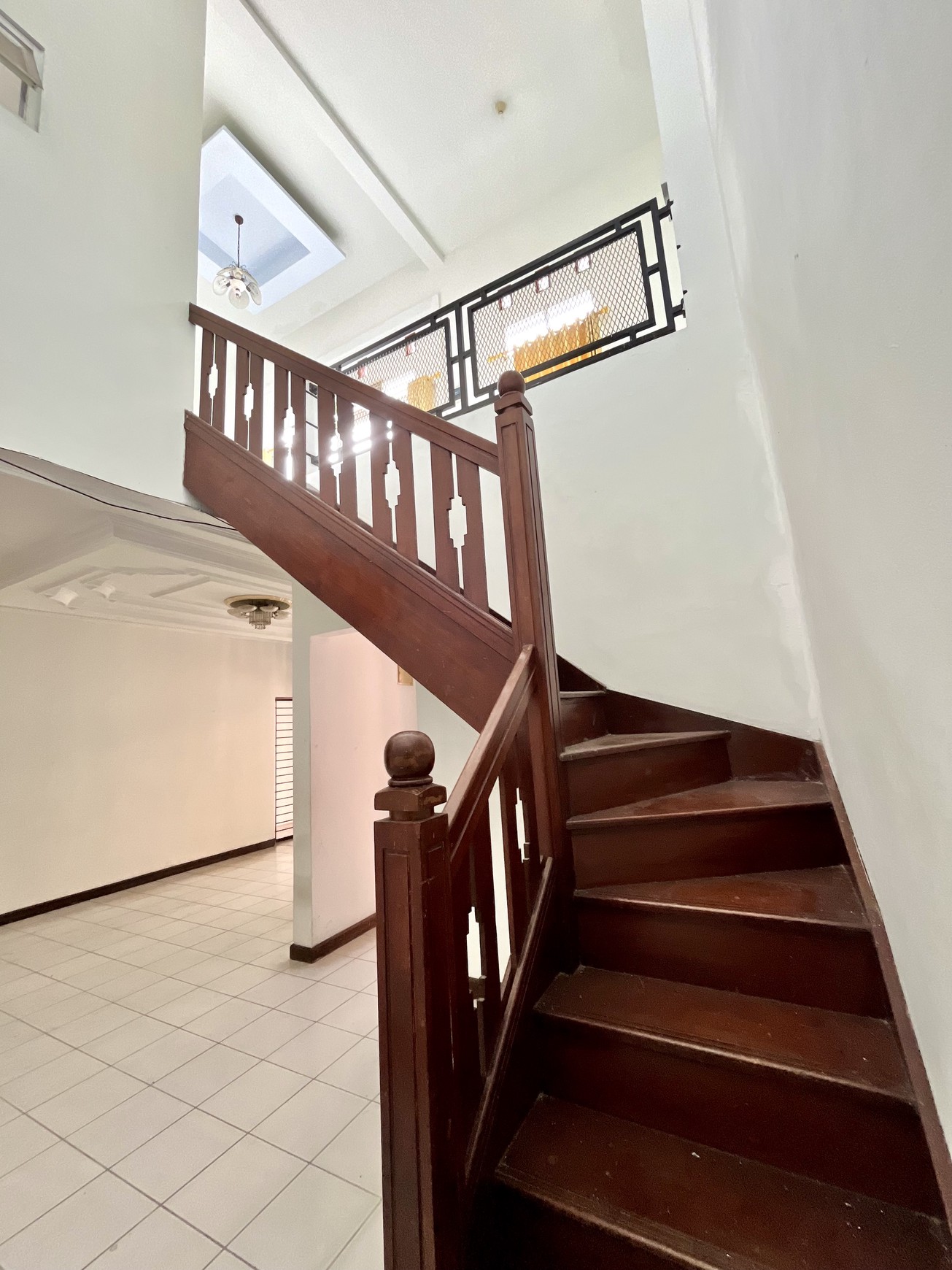 Rumah Siap Huni Lokasi Strategis Di Bintaro Sektor 3