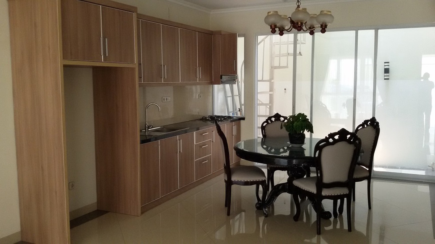 Townhouse di Cilandak Tengah, Jaksel, Belakang CITOS, dekat akses tol JORR
