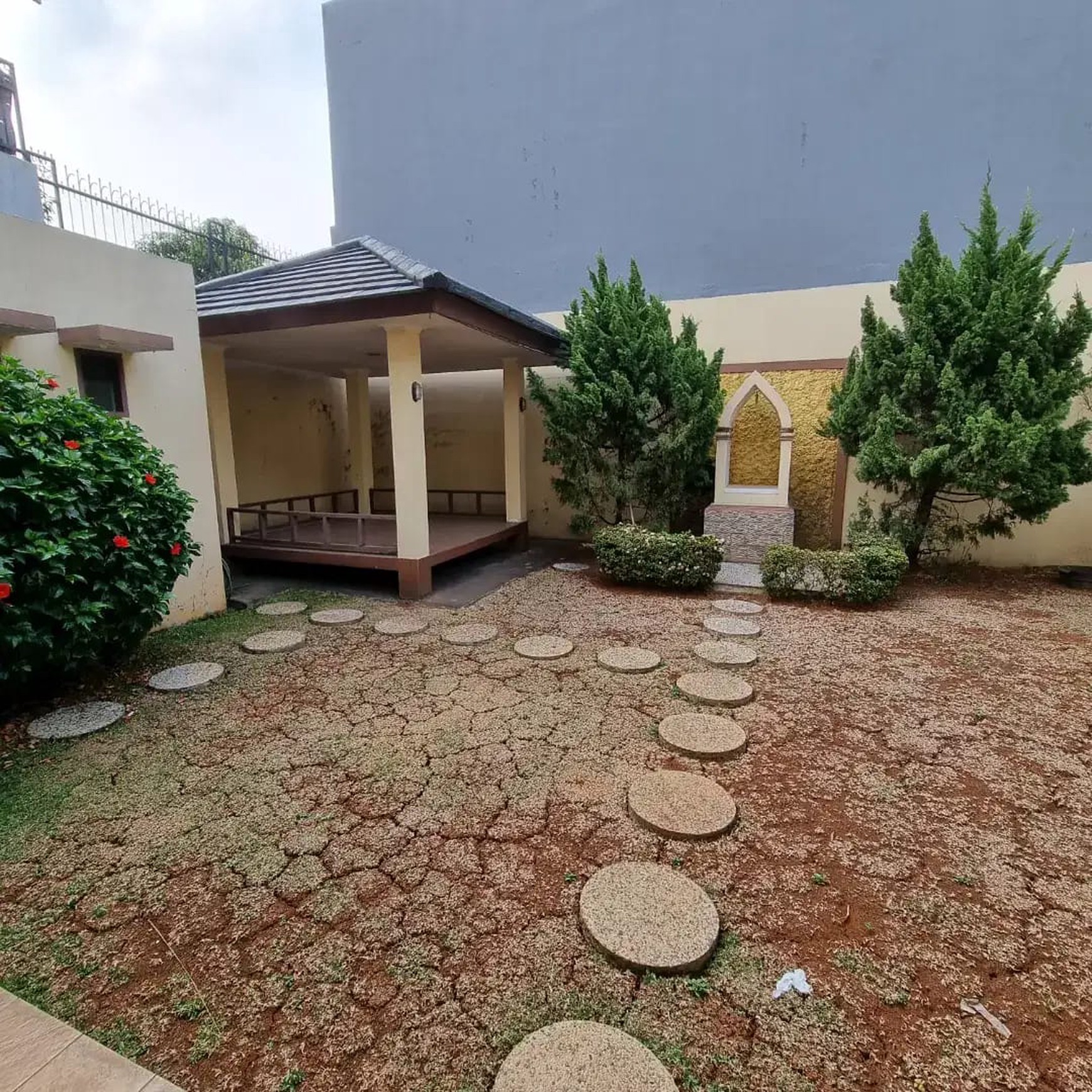 Best Price. Rumah besar mewah Sutera Onyx, Alam Sutera