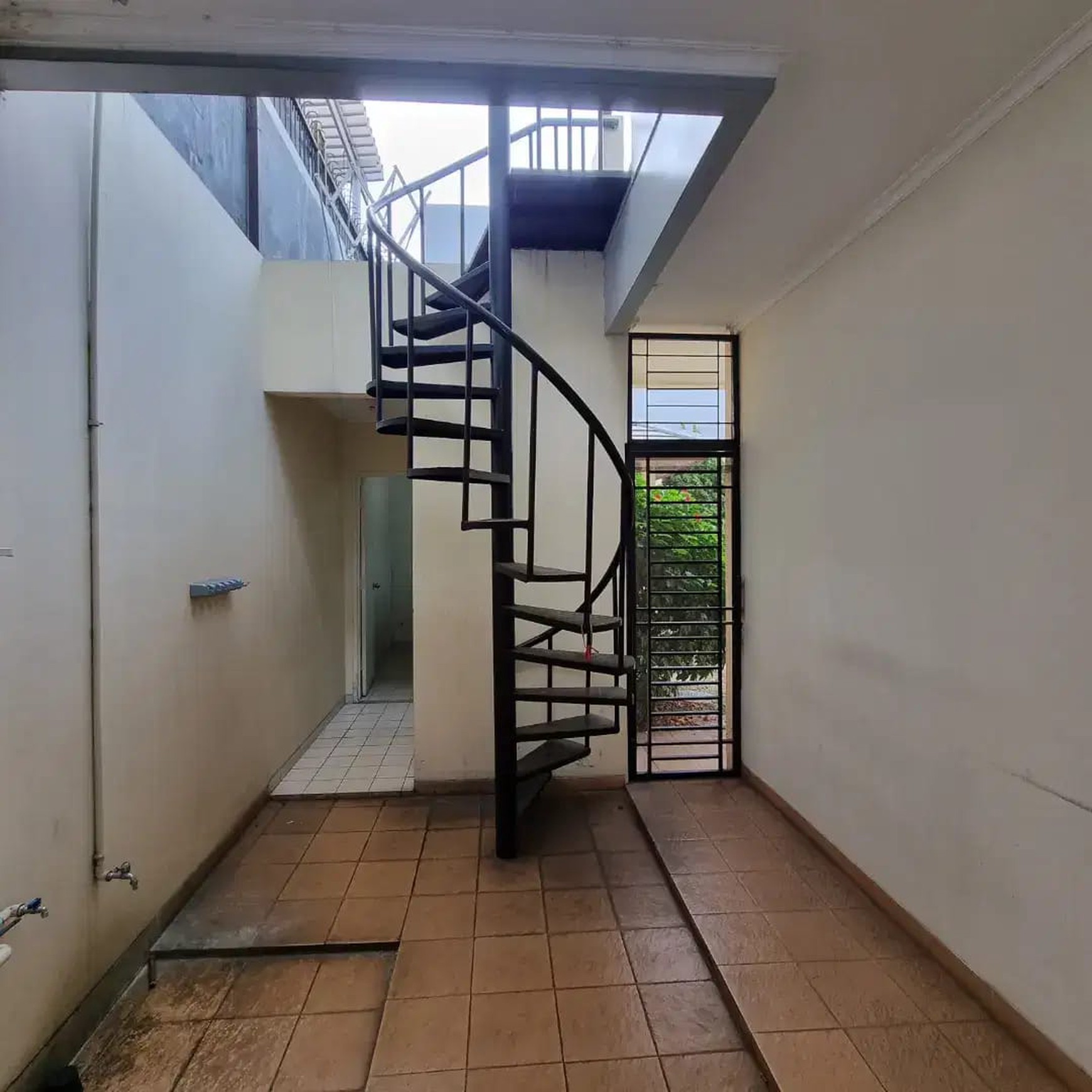 Best Price. Rumah besar mewah Sutera Onyx, Alam Sutera