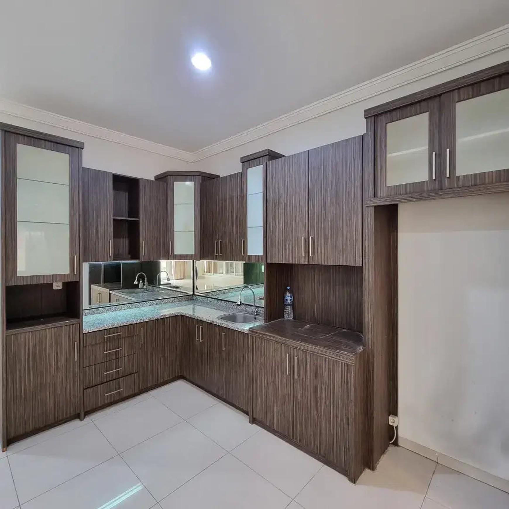 Best Price. Rumah besar mewah Sutera Onyx, Alam Sutera