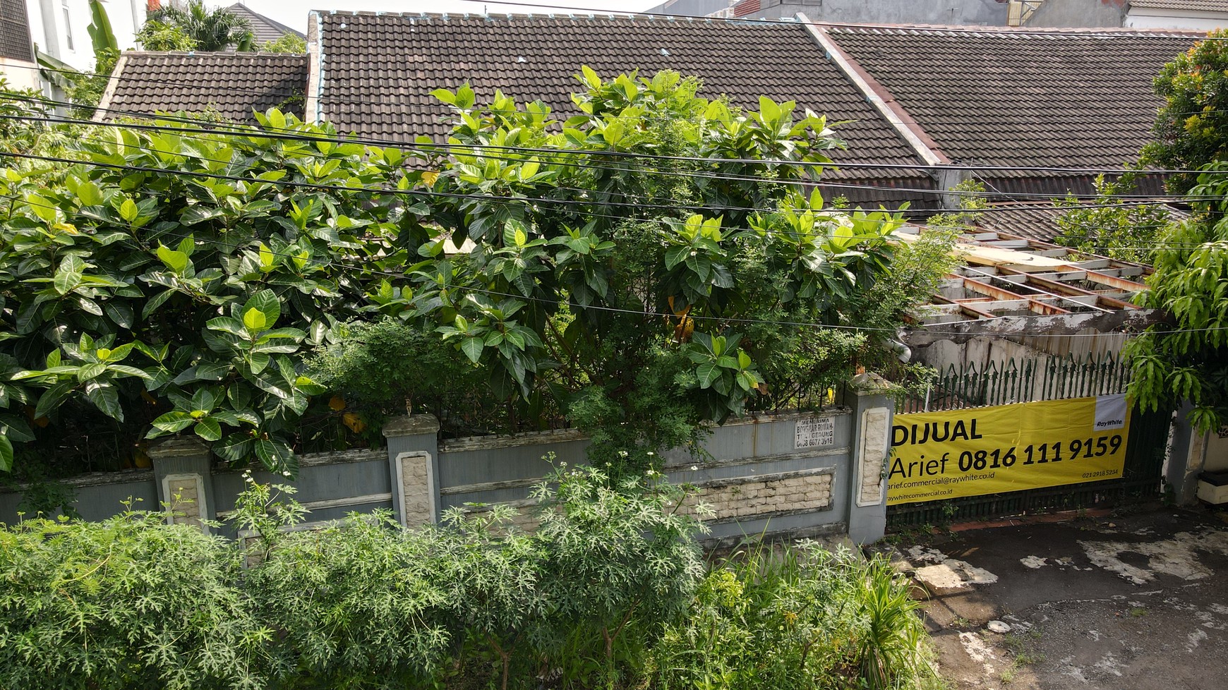 Rumah Hitung Tanah 350m Hoek di Pulomas Barat VI