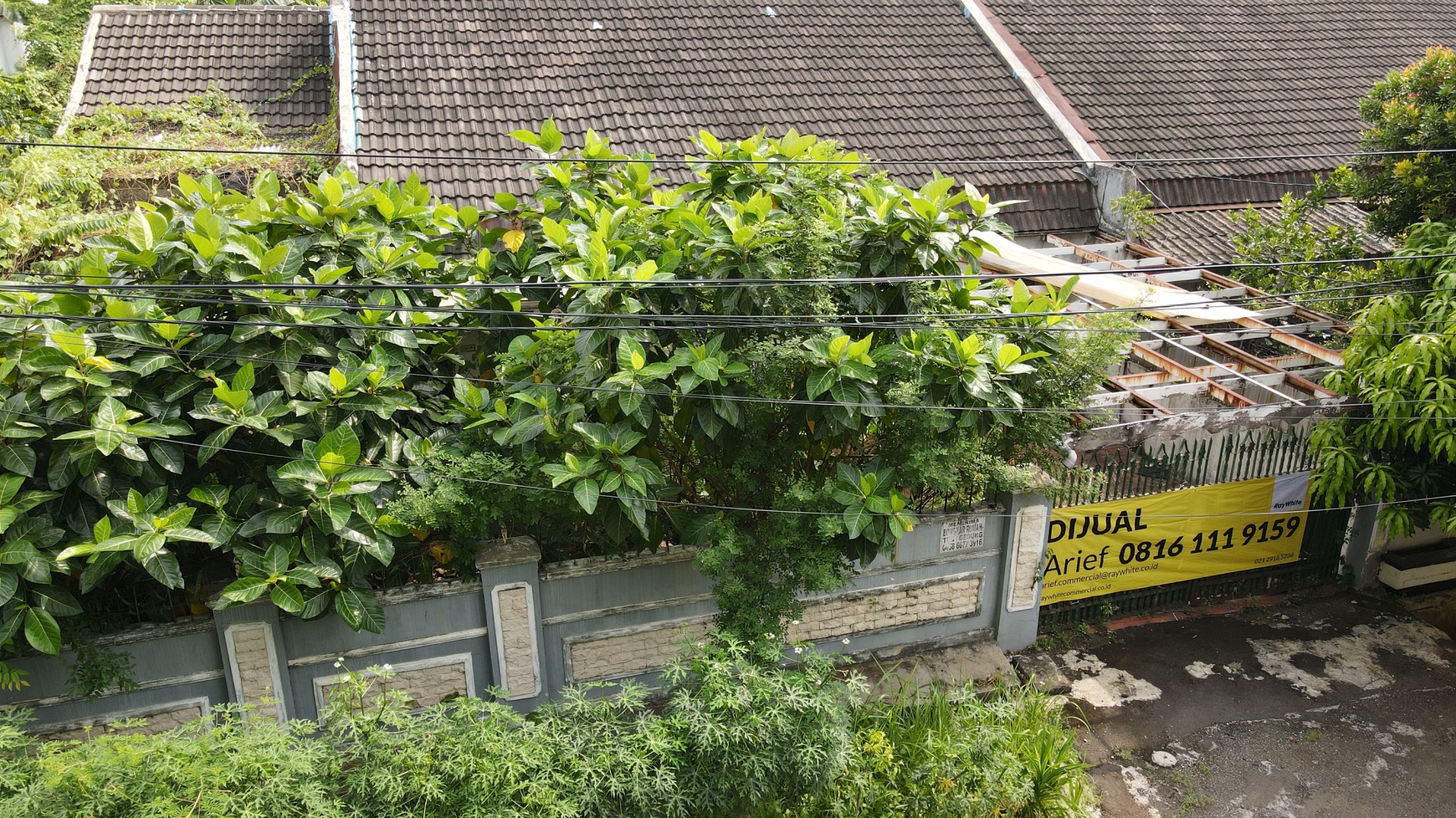 Rumah Hitung Tanah 350m Hoek di Pulomas Barat VI
