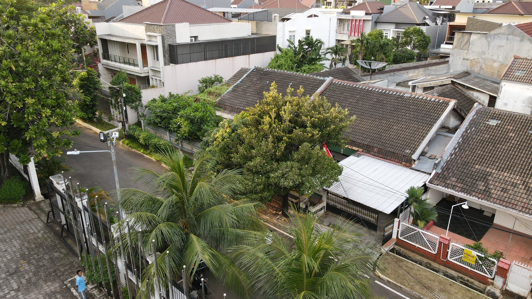 Rumah Hitung Tanah 278m di Pulomas Barat VI