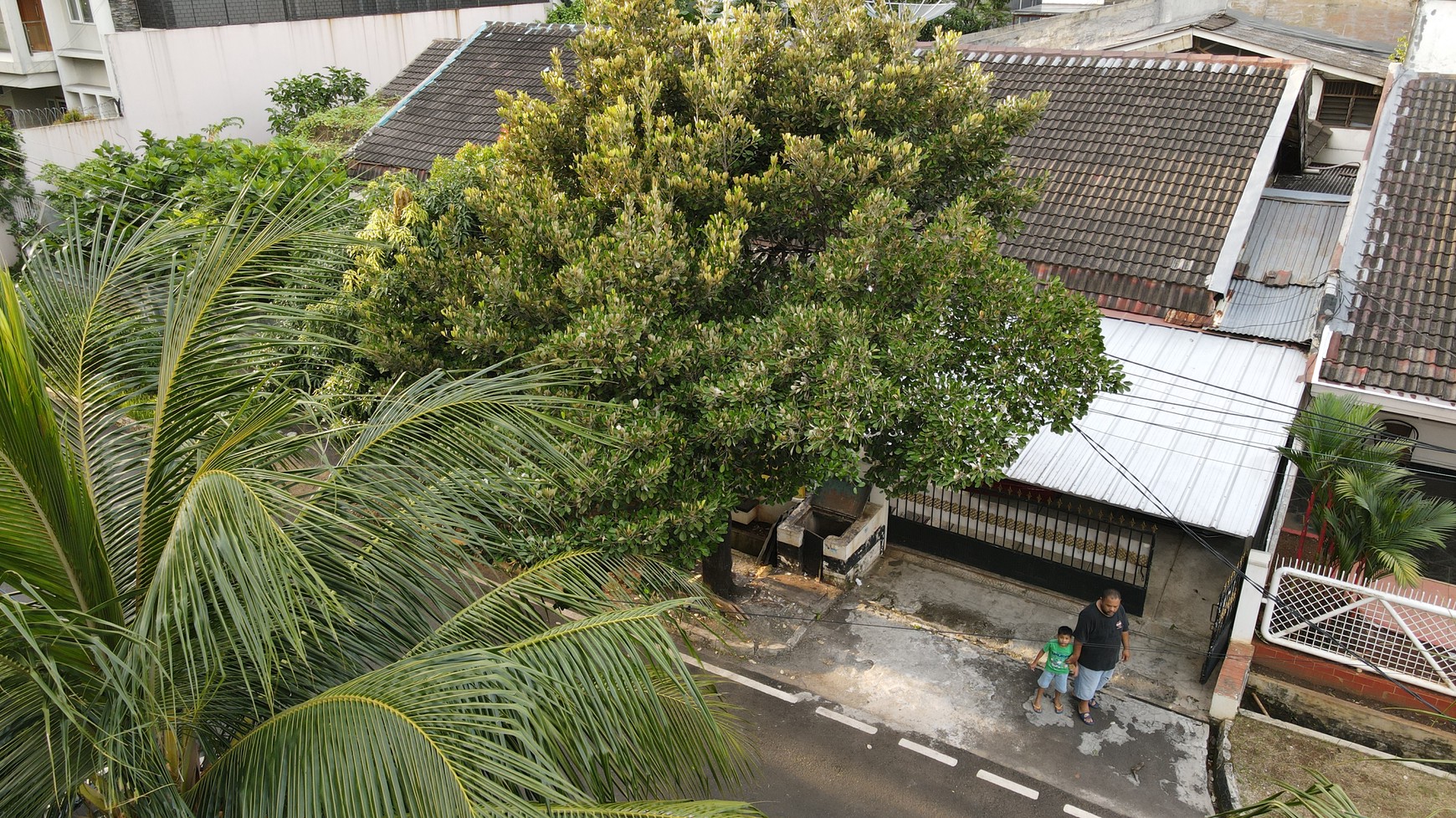 Rumah Hitung Tanah 278m di Pulomas Barat VI