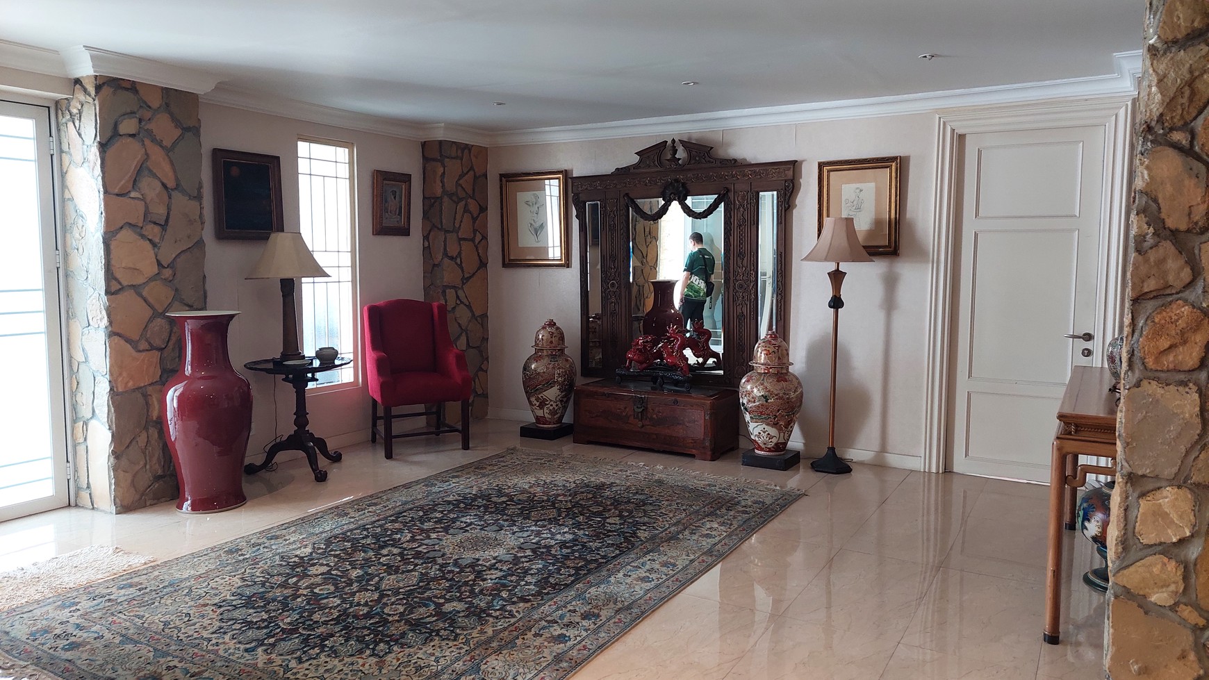 For Sale Nice House in Commercial Area Kebayoran Baru