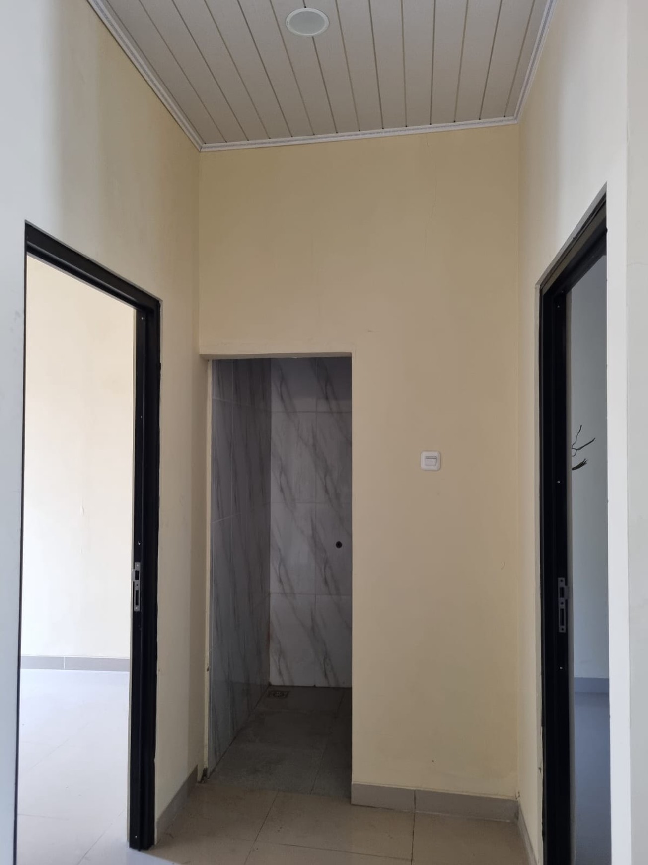 Rumah Bagus, Brand New, Minimalis dan Bebas Banjir Lokasi strategis di Jombang