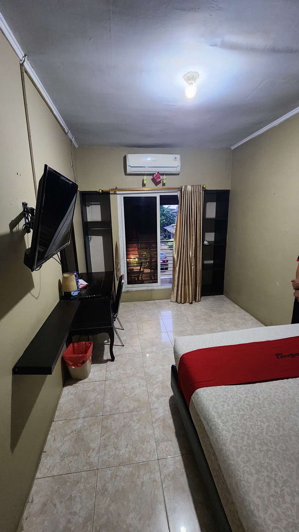 Wisma/kostan strategis di Kemanggisan Jakarta Barat