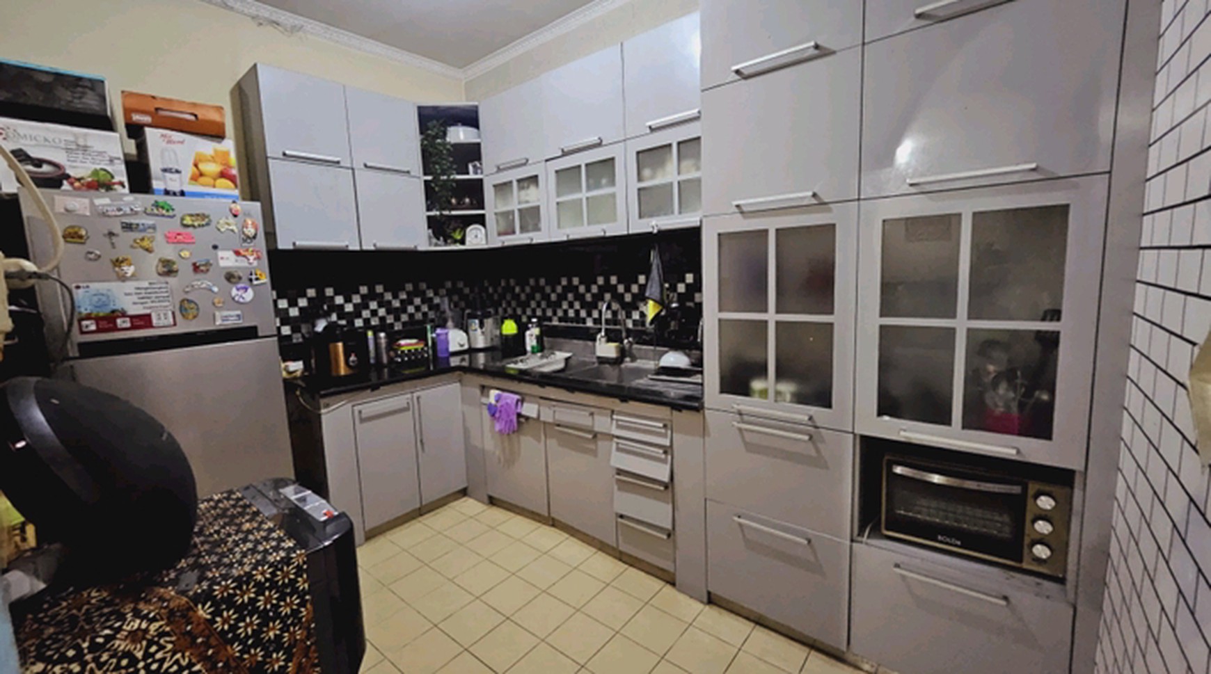 Rumah Kost Diatas Lahan 761m2 Di Area Perkantoran Cilandak