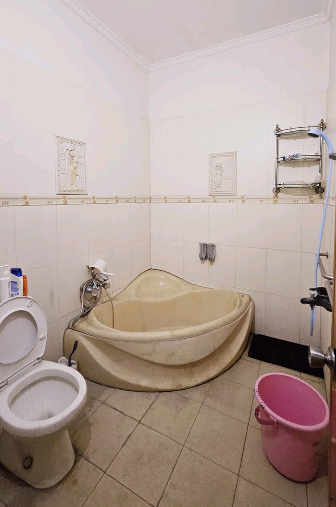 Rumah Kost Diatas Lahan 761m2 Di Area Perkantoran Cilandak