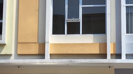 Hot Rent. Ruko bagus di ruko Pisa Grande, Gading Serpong