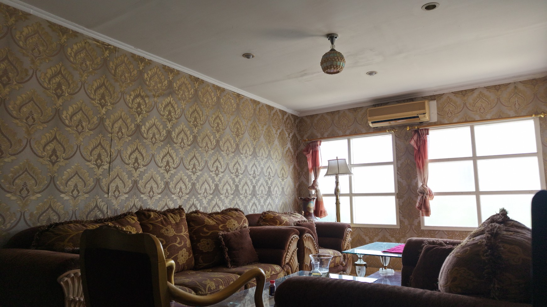 Rumah pamulang 13 kamar murah potensi jadi rumah kos