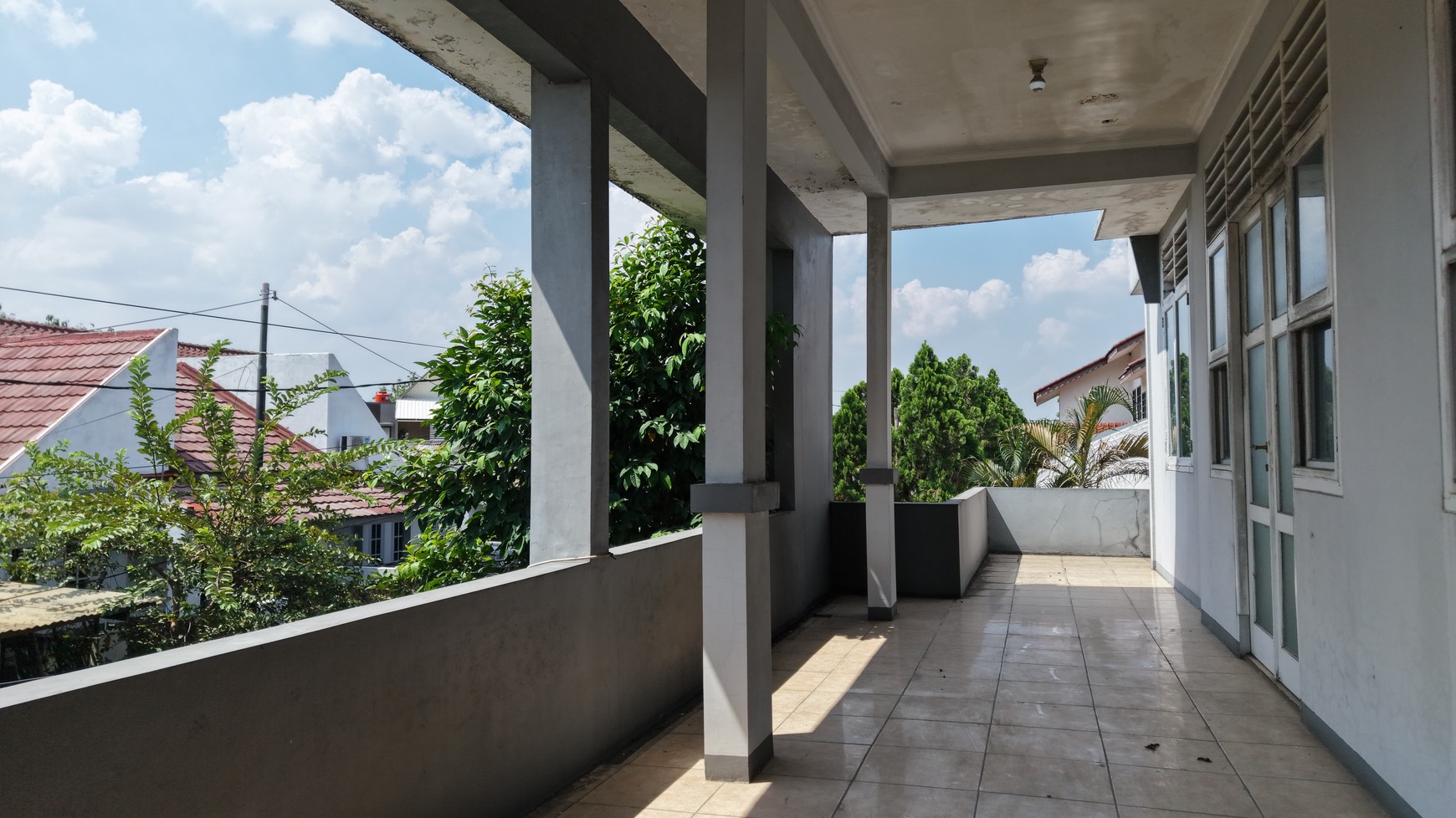 Rumah pamulang 13 kamar murah potensi jadi rumah kos