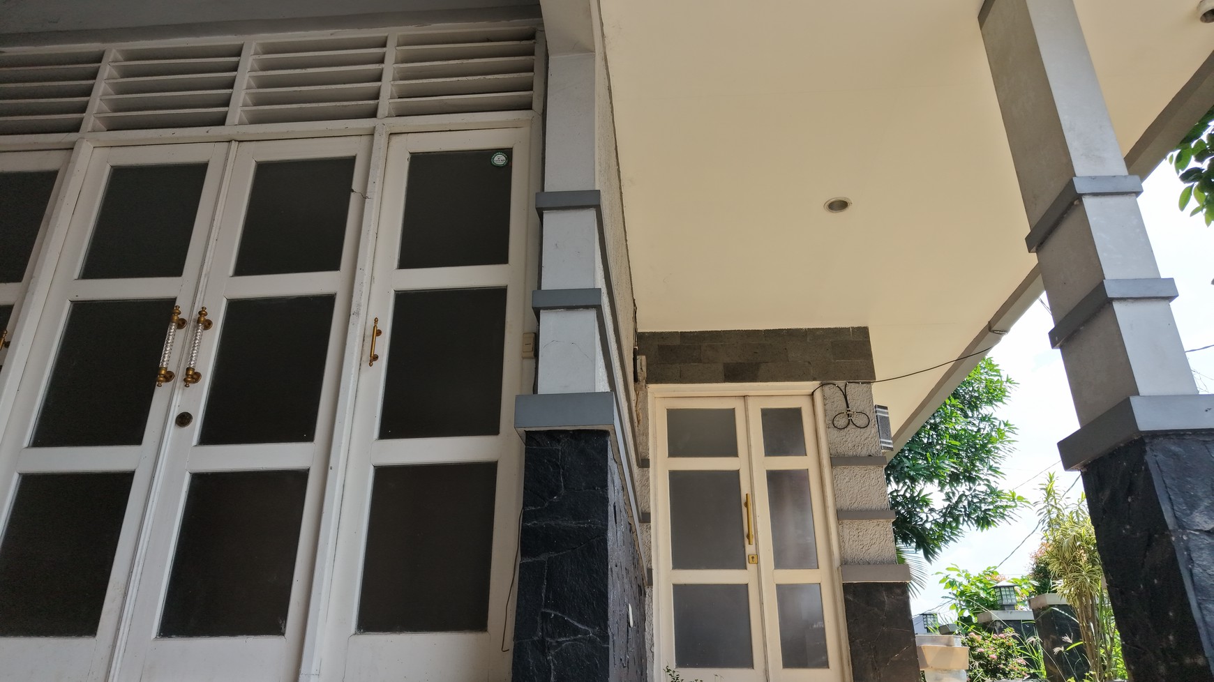 Rumah pamulang 13 kamar murah potensi jadi rumah kos