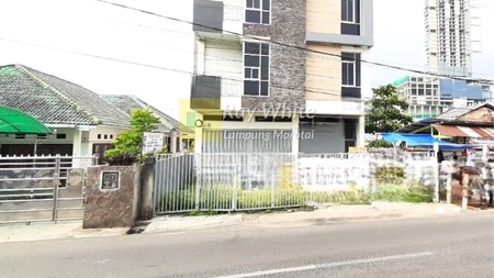 Disewakan ruko 3 lantai di tanjung karang pusat