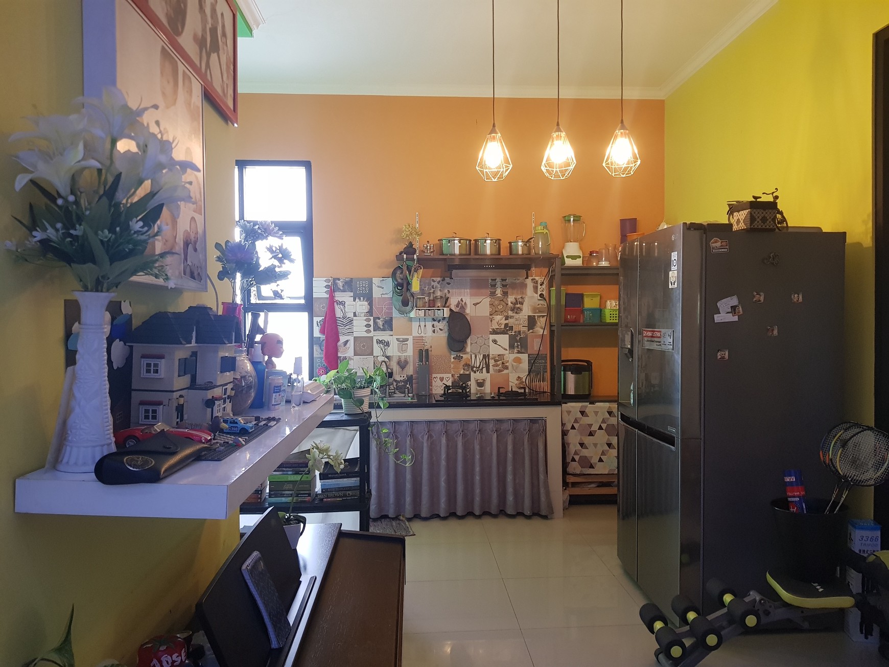 Rumah 2 Lantai dengan Taman di Green Caraka Residence Cingised Arcamanik