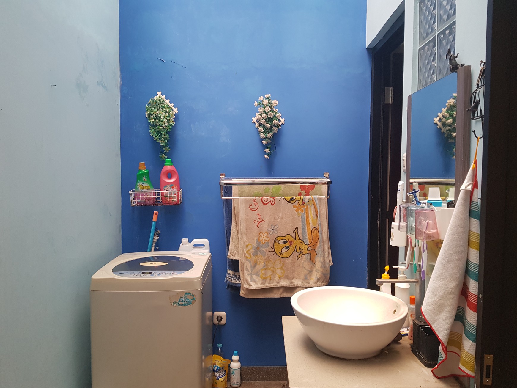 Rumah 2 Lantai dengan Taman di Green Caraka Residence Cingised Arcamanik