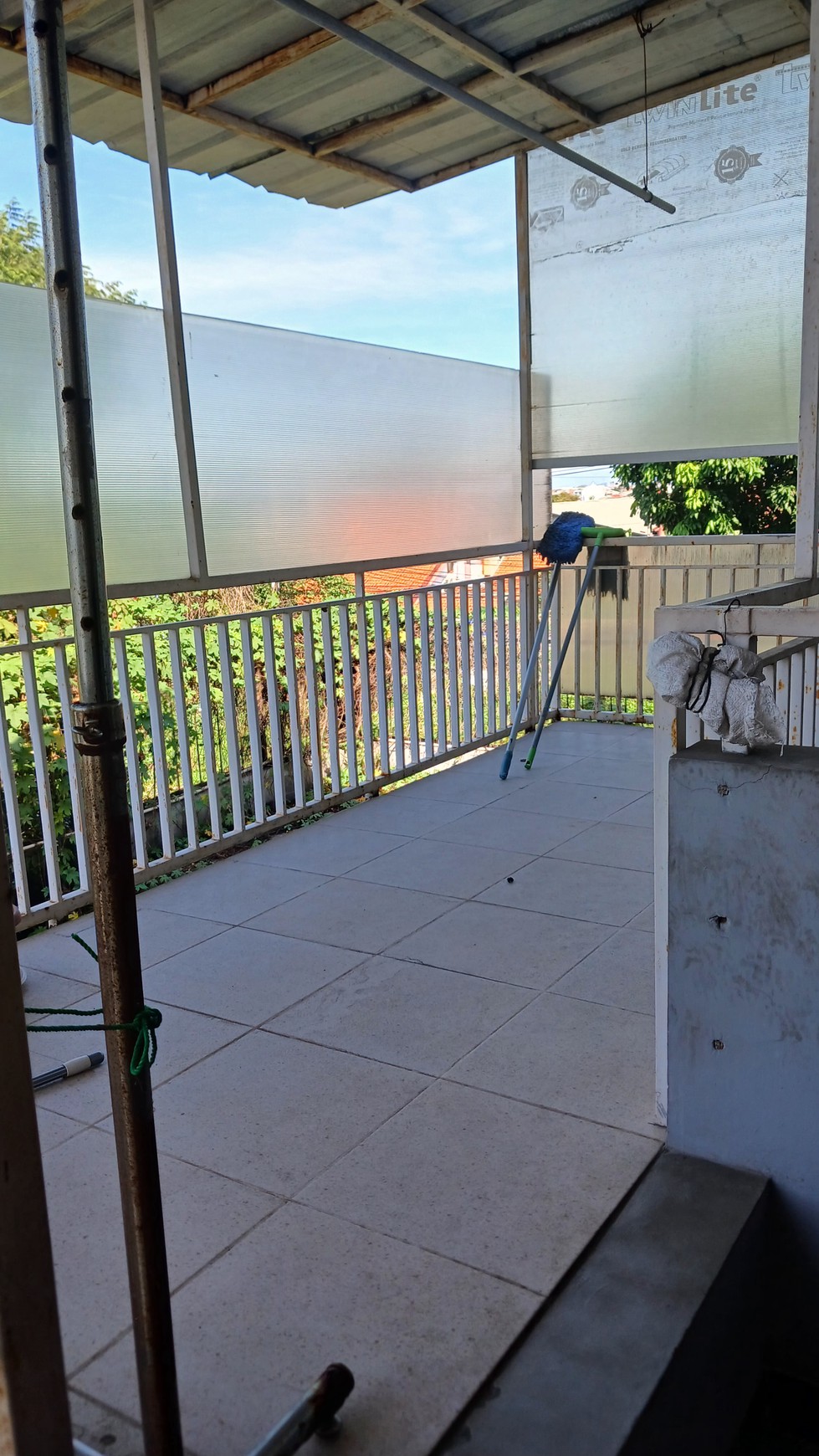 Nyaman Bebas Banjir Dekat Akses Halte BusWay TJ, Kampus Budi Luhur, Cipadu dan akses Toll Gate