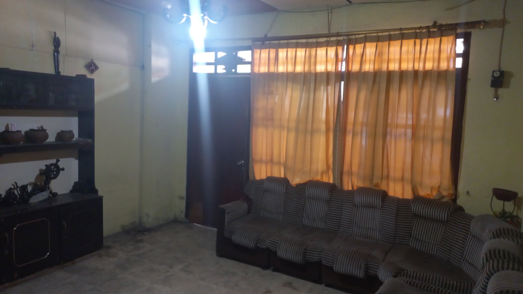Dijual murah rumah di Manukan