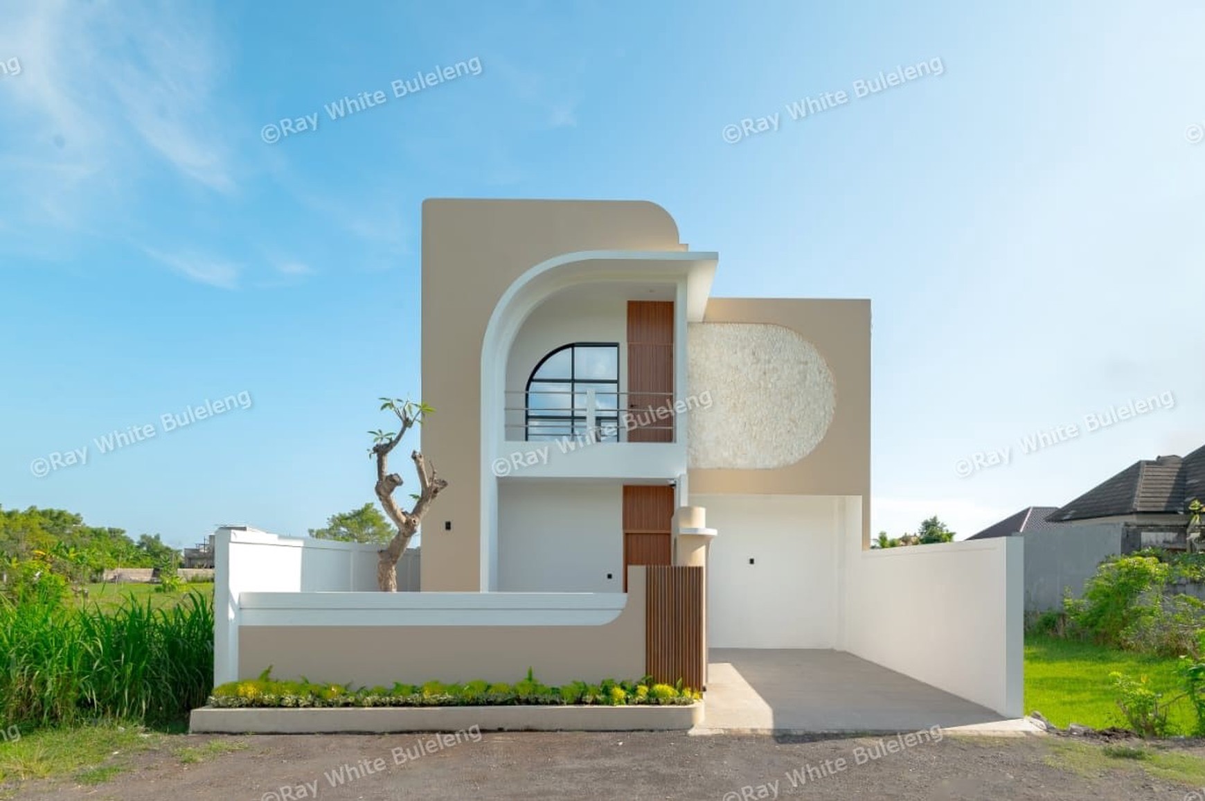 Modern Brand New Villa for Sale in Prime Location