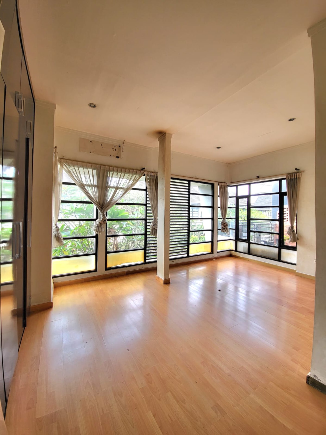 Rumah 2 Lantai Siap Huni dengan Hunian Nyaman dan Asri @Bintaro Sektor 9