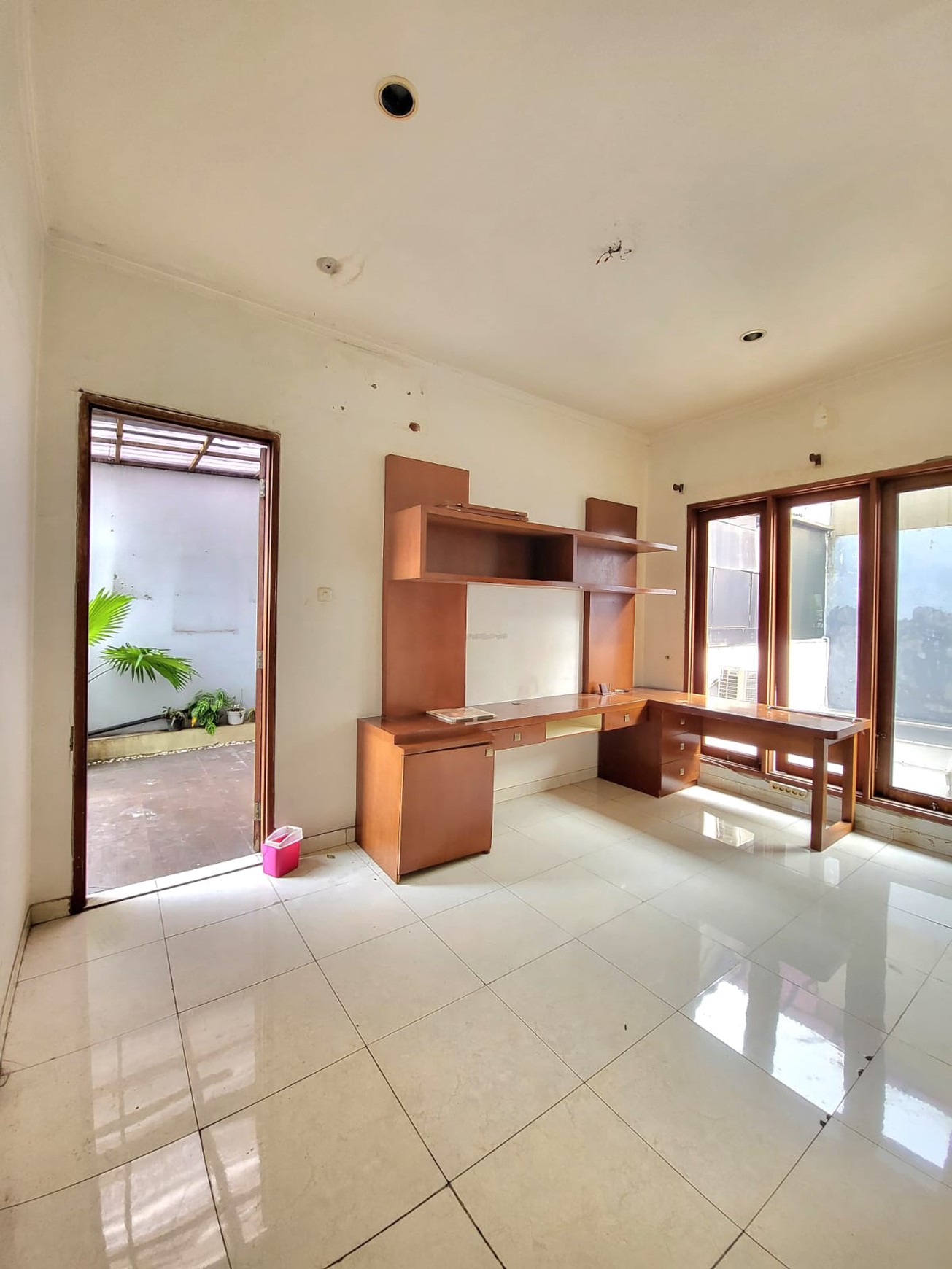Rumah 2 Lantai Siap Huni dengan Hunian Nyaman dan Asri @Bintaro Sektor 9