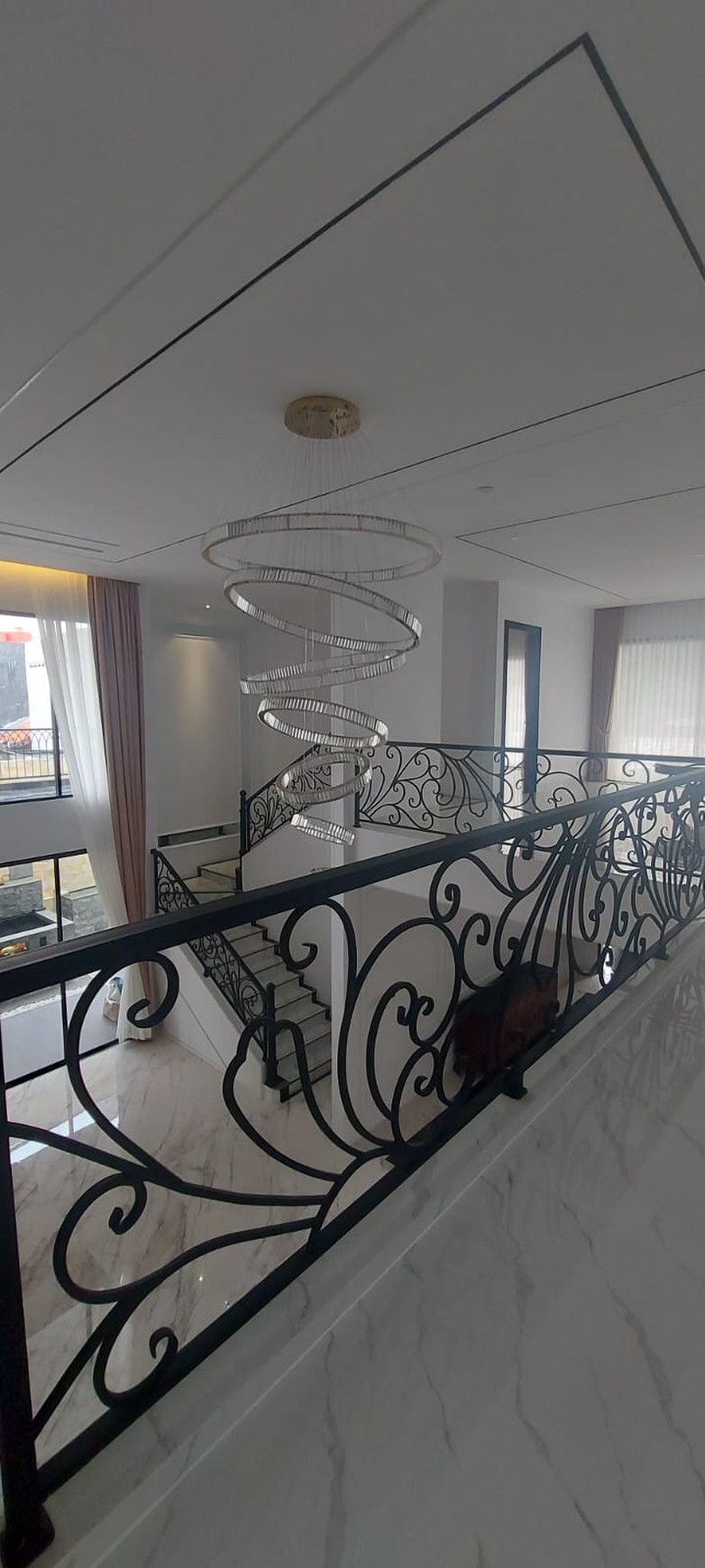 Rumah SHM 2 Lantai Luas Siap Huni dengan Hunian Nyaman di @Pesanggrahan, Jakarta Selatan