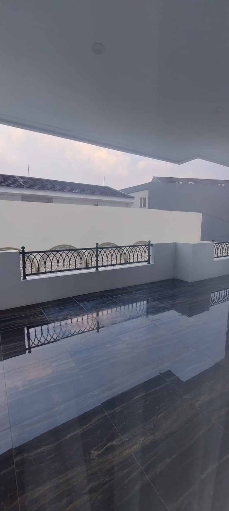 Rumah SHM 2 Lantai Luas Siap Huni dengan Hunian Nyaman di @Pesanggrahan, Jakarta Selatan