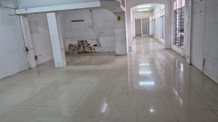 DISEWAKAN RUMAH USAHA AREA KOMERSIL JALAN RAYA DIPONEGORO SIDOARJO