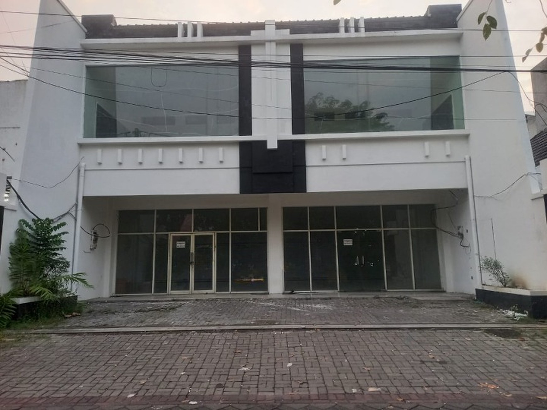 DI SEWAKAN RUKO Lokasi Sangat Strategis di Area Komersial Pusat Kota Taman Pinang Indah Sidoarjo