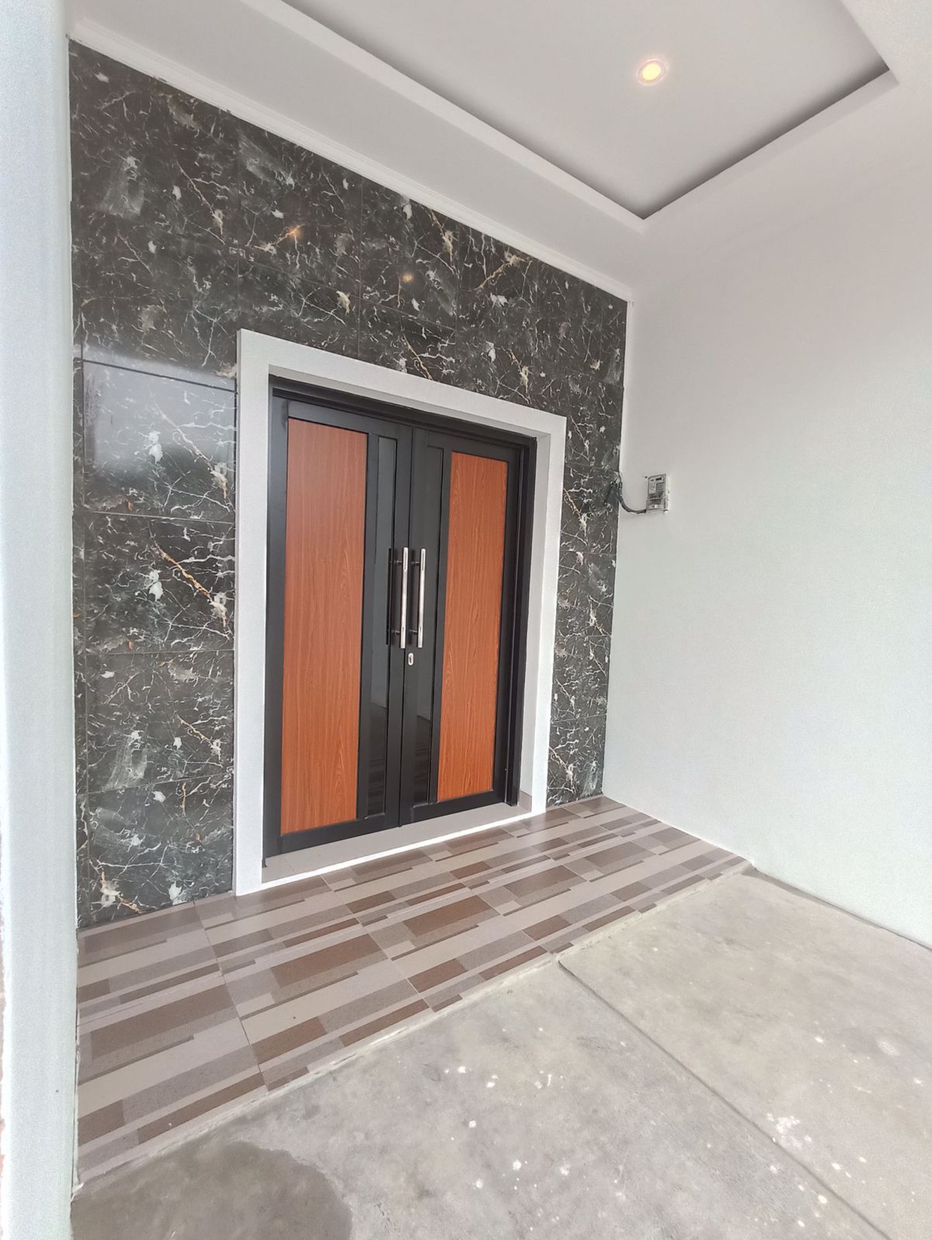 Dijual rumah baru di Limo