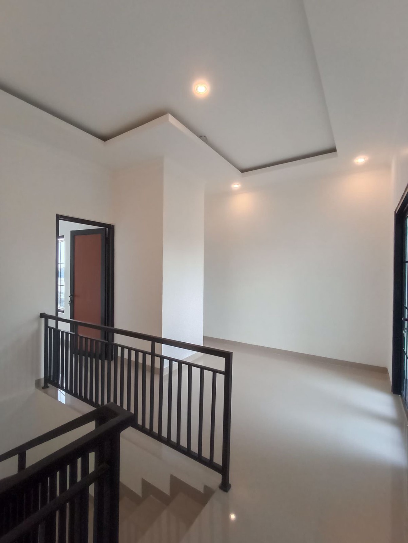 Dijual rumah baru di Limo