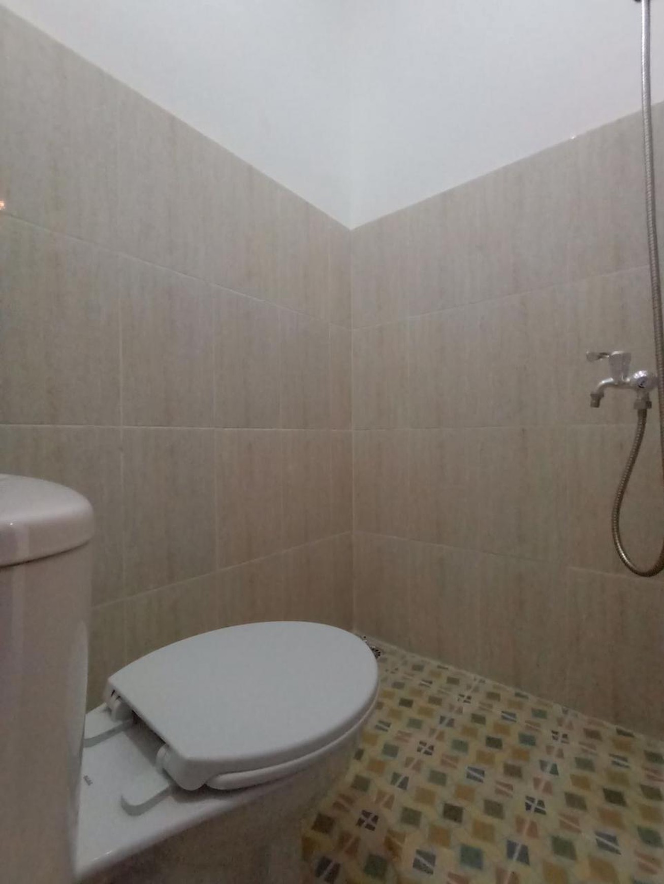 Dijual rumah baru di Limo