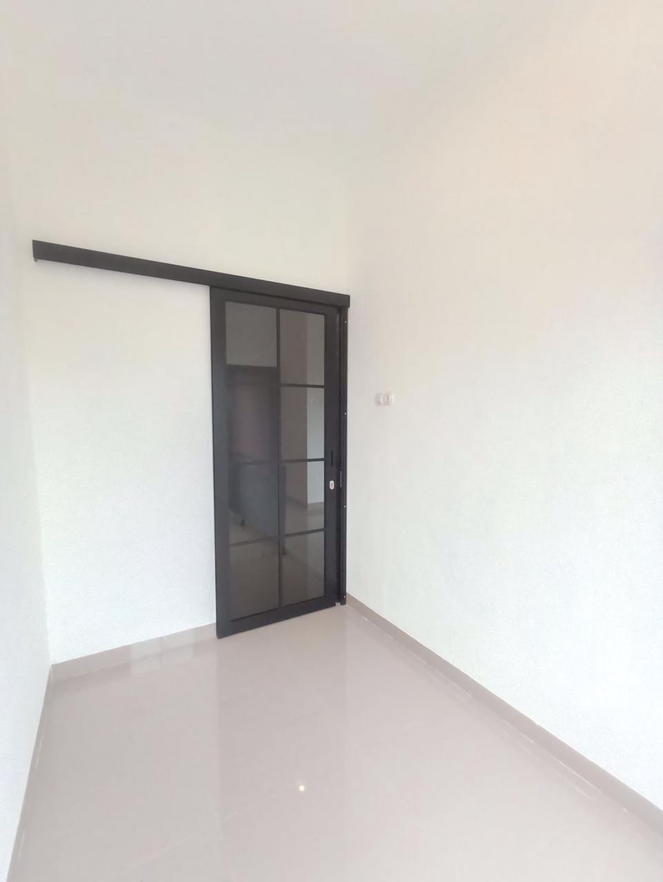 Dijual rumah baru di Limo